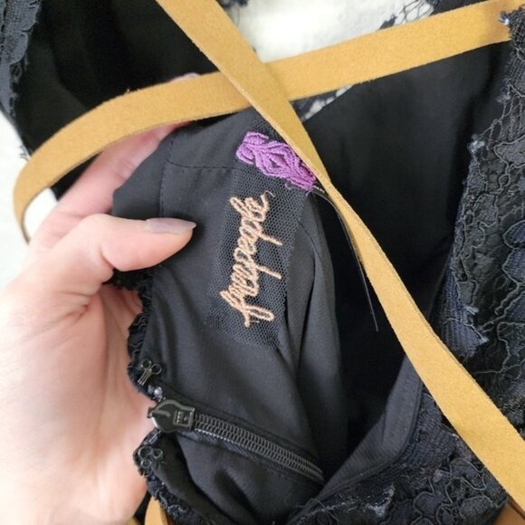 FREE PEOPLE Princapesa Black Lace Open Back Maxi Gown‎ Dress Size 2 - Picture 6 of 8